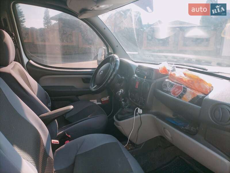 Минивэн Fiat Doblo 2006 в Луцке