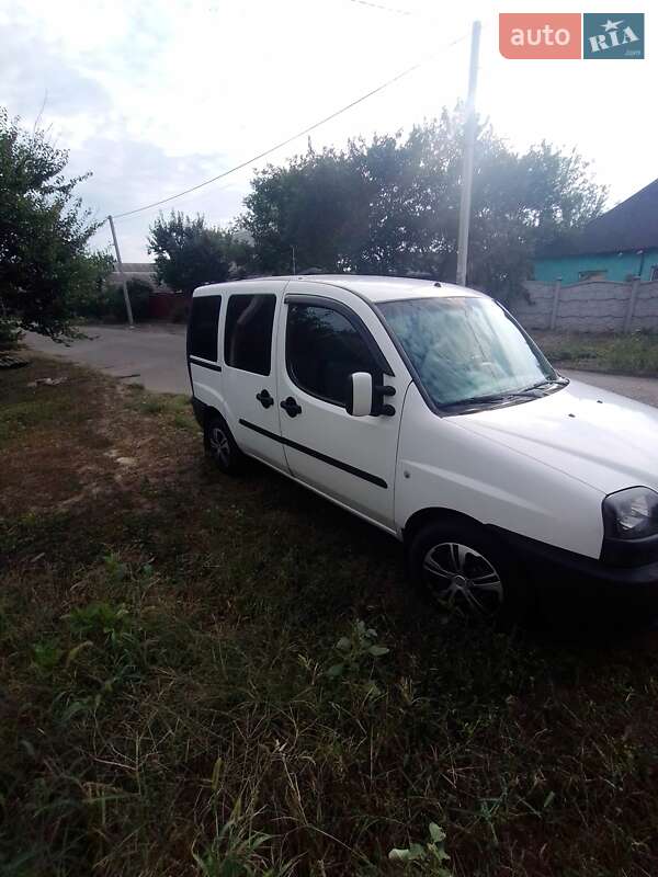 Минивэн Fiat Doblo 2005 в Аулах