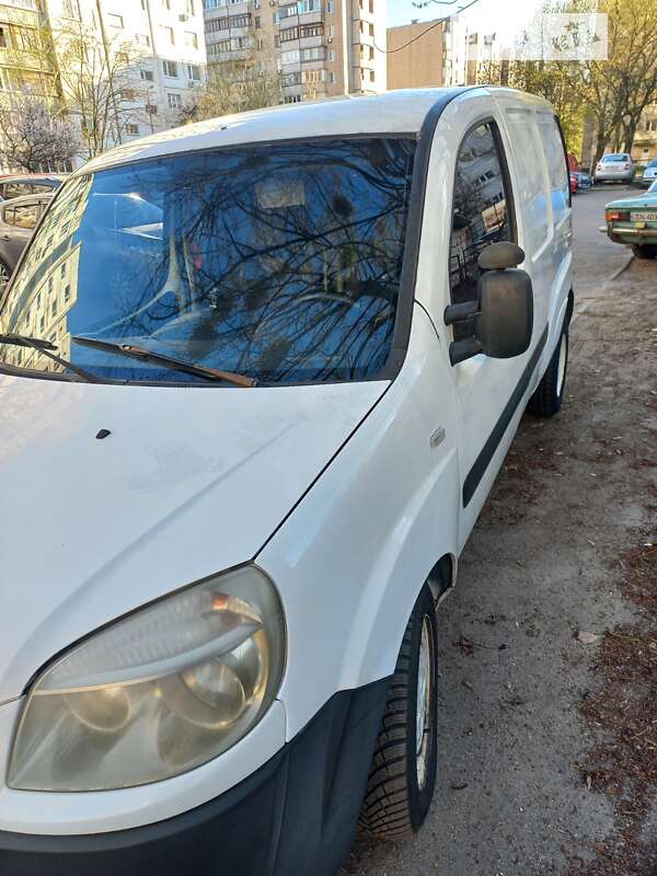 Грузовой фургон Fiat Doblo 2007 в Киеве