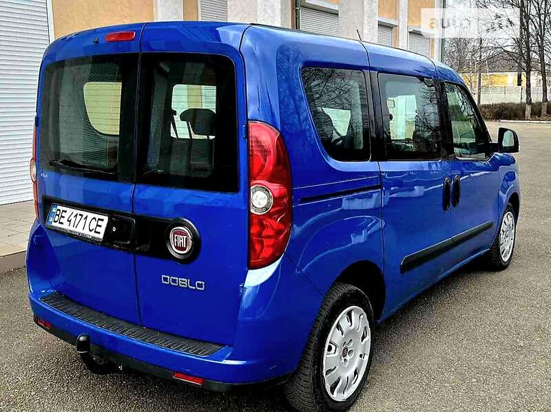 Мінівен Fiat Doblo 2012 в Кривому Розі