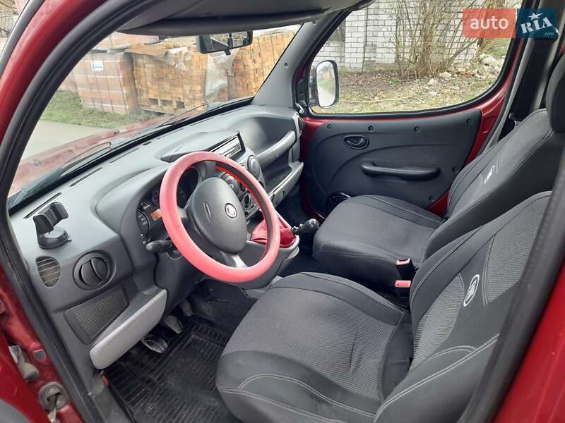 Мінівен Fiat Doblo 2010 в Харкові