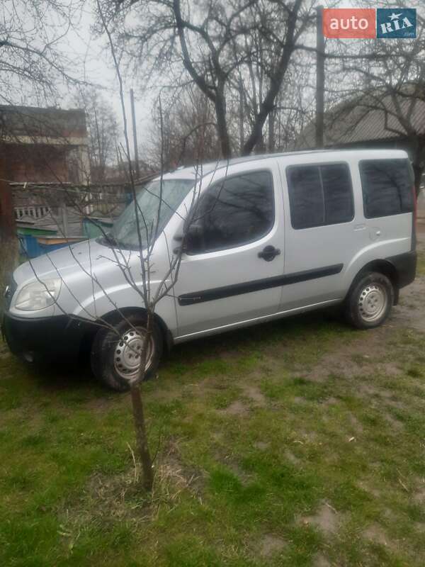 Минивэн Fiat Doblo 2008 в Львове