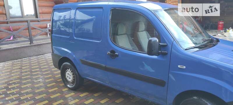 Грузовой фургон Fiat Doblo 2013 в Киеве фото 5 Грузовой фургон Fiat Doblo 2013 в Киеве
