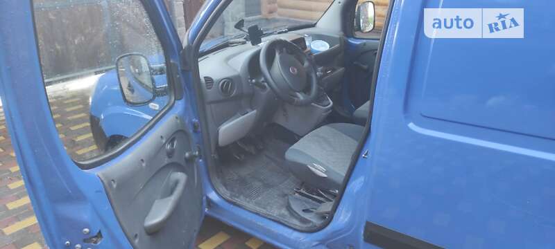 Грузовой фургон Fiat Doblo 2013 в Киеве фото 11 Грузовой фургон Fiat Doblo 2013 в Киеве