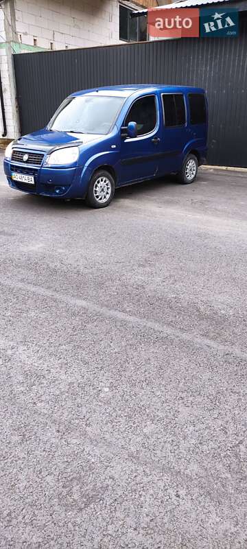 Минивэн Fiat Doblo 2007 в Тячеве