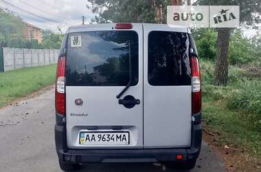 Мінівен Fiat Doblo 2011 в Києві