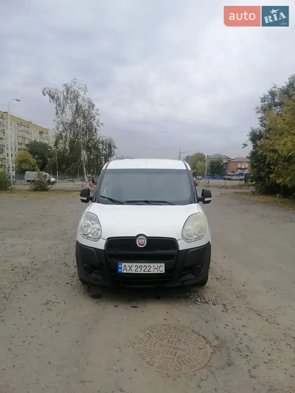 Fiat Doblo 2012