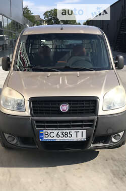 Минивэн Fiat Doblo 2008 в Буске