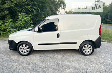 Грузовой фургон Fiat Doblo 2012 в Виньковцах