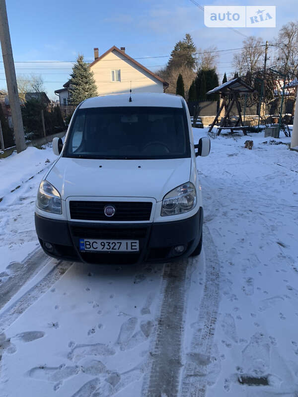 Минивэн Fiat Doblo 2009 в Львове