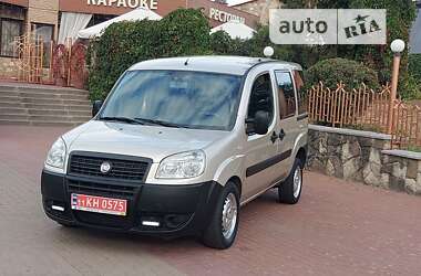 Минивэн Fiat Doblo 2013 в Киеве