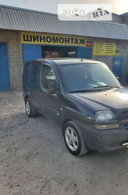 Вантажний фургон Fiat Doblo 2004 в Харкові