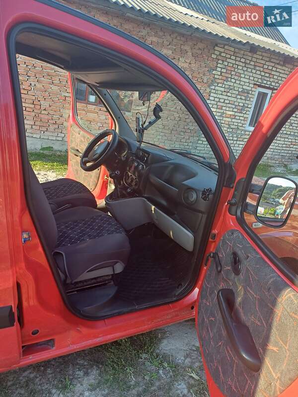 Минивэн Fiat Doblo 2005 в Золочеве