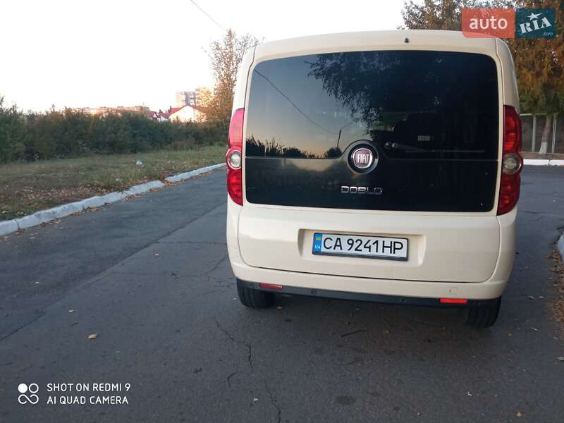 Мінівен Fiat Doblo 2010 в Черкасах фото 4 Мінівен Fiat Doblo 2010 в Черкасах