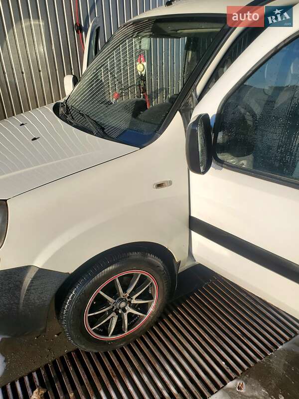 Минивэн Fiat Doblo 2006 в Черновцах фото 12 Минивэн Fiat Doblo 2006 в Черновцах