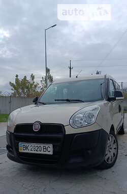 Мінівен Fiat Doblo 2011 в Рівному