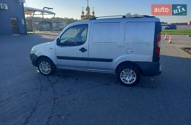 Грузовой фургон Fiat Doblo 2009 в Черновцах