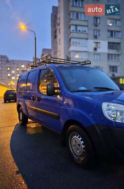 Минивэн Fiat Doblo 2007 в Киеве