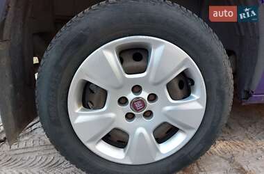 Грузовой фургон Fiat Doblo 2011 в 