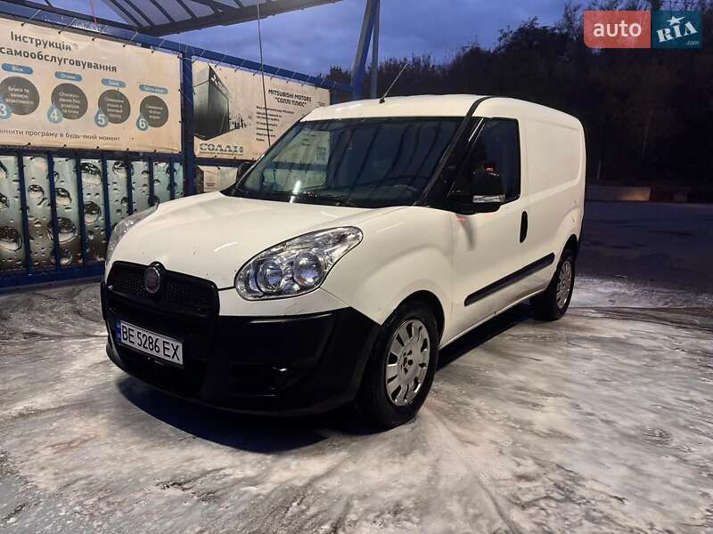 Грузовой фургон Fiat Doblo 2010 в Николаеве