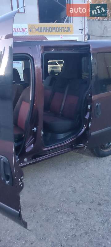 Мінівен Fiat Doblo 2010 в Чернівцях фото 10 Мінівен Fiat Doblo 2010 в Чернівцях