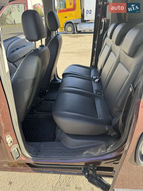 Мінівен Fiat Doblo 2011 в Кривому Розі