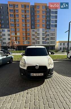 Вантажний фургон Fiat Doblo 2014 в Вінниці