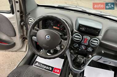 Минивэн Fiat Doblo 2004 в 