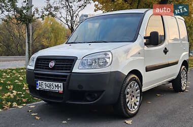 Вантажний фургон Fiat Doblo 2015 в Дніпрі