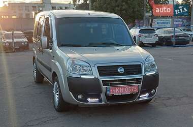 Минивэн Fiat Doblo 2008 в Киеве