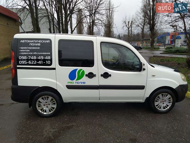 Минивэн Fiat Doblo 2009 в Кременчуге