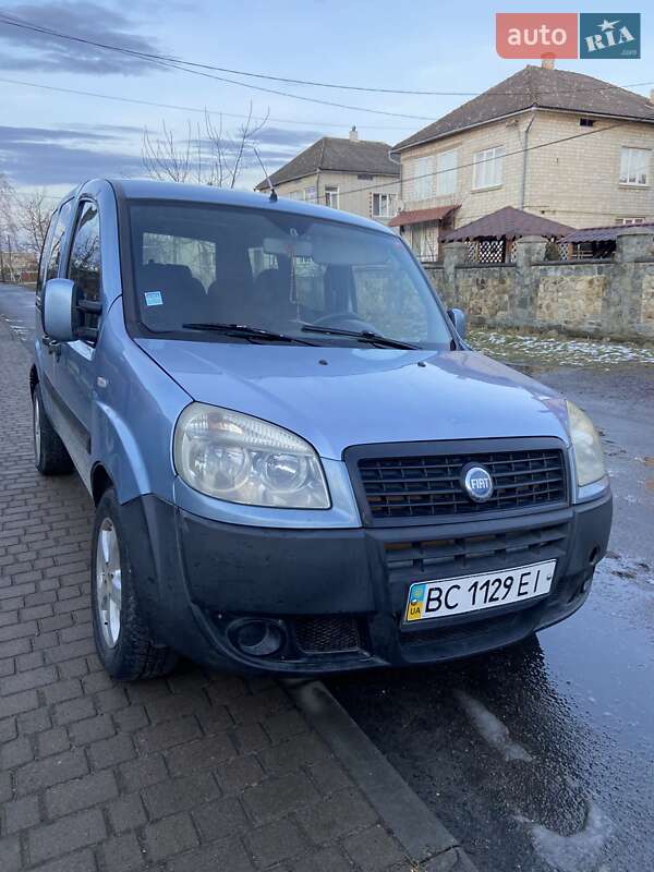 Минивэн Fiat Doblo 2006 в Львове