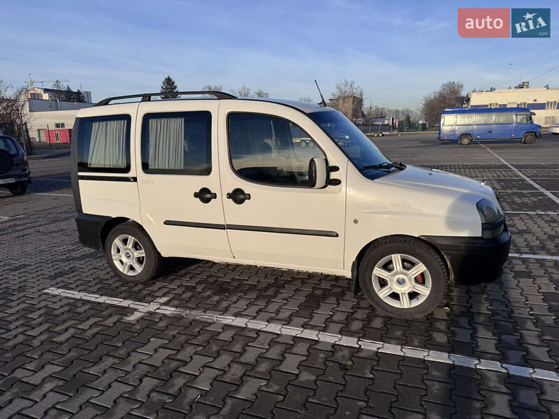 Мінівен Fiat Doblo 2001 в Чернівцях