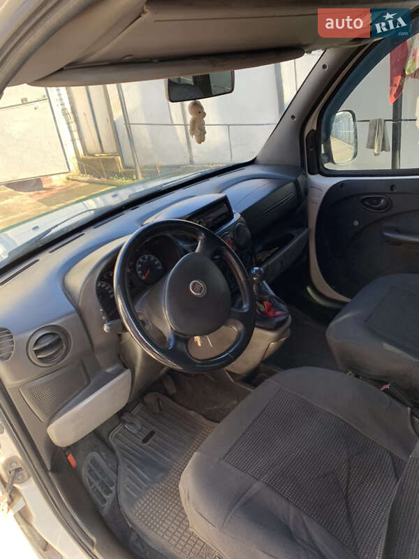 Минивэн Fiat Doblo 2009 в Могилев-Подольске