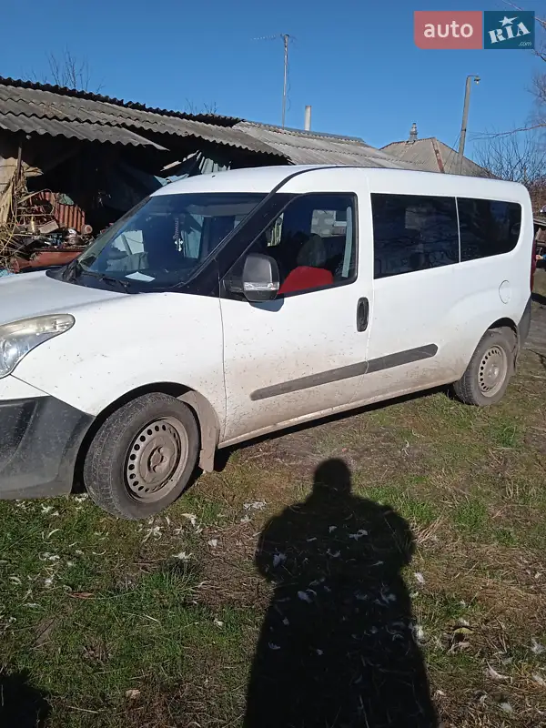 Fiat Doblo 2012