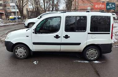 Минивэн Fiat Doblo 2008 в Киеве