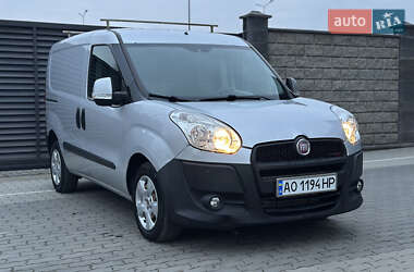 Вантажний фургон Fiat Doblo 2010 в Ужгороді