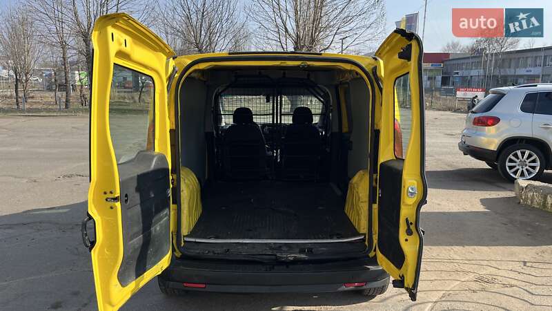 Грузовой фургон Fiat Doblo 2015 в Николаеве