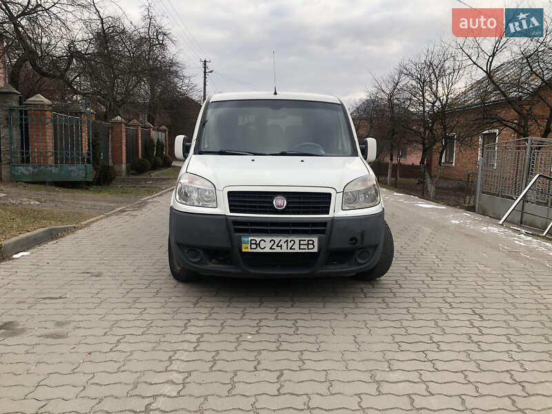 Минивэн Fiat Doblo 2008 в Львове