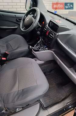 Минивэн Fiat Doblo 2010 в 