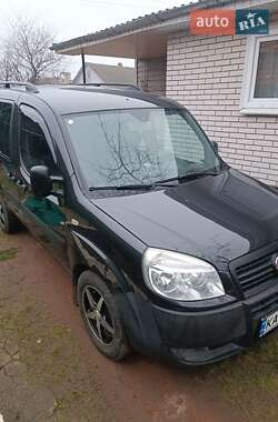 Минивэн Fiat Doblo 2010 в 