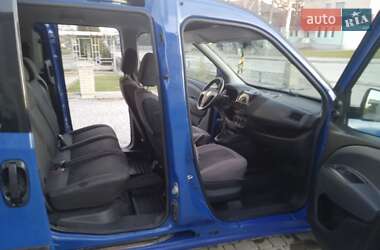 Минивэн Fiat Doblo 2011 в Гусятине