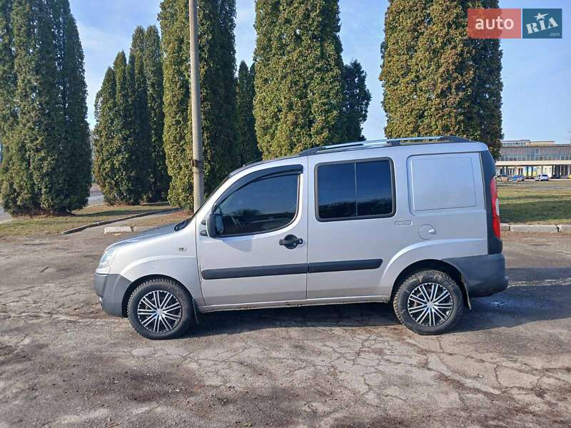 Минивэн Fiat Doblo 2007 в Кролевце
