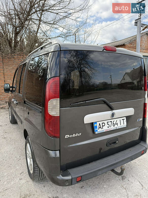 Минивэн Fiat Doblo 2007 в Новониколаевке