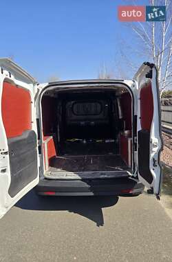 Грузовой фургон Fiat Doblo 2019 в 