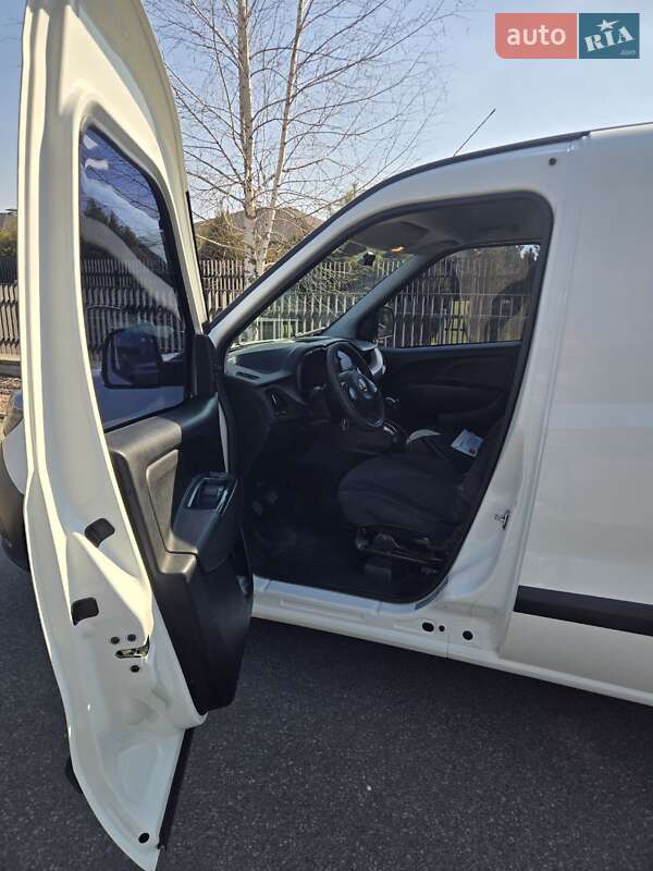 Грузовой фургон Fiat Doblo 2019 в Киеве