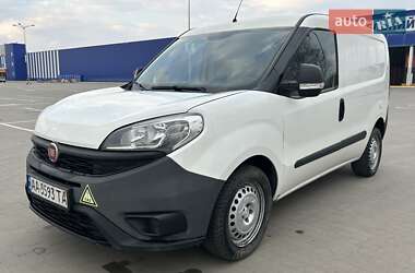 Грузовой фургон Fiat Doblo 2017 в 