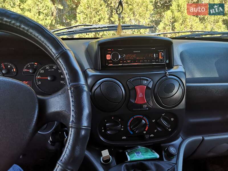 Минивэн Fiat Doblo 2007 в Луцке