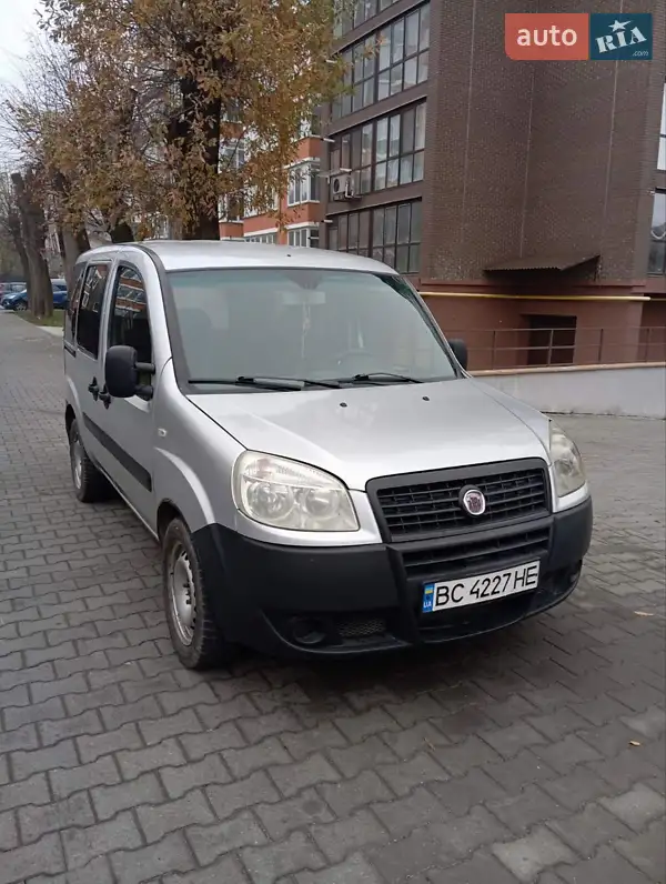 Fiat Doblo 2010