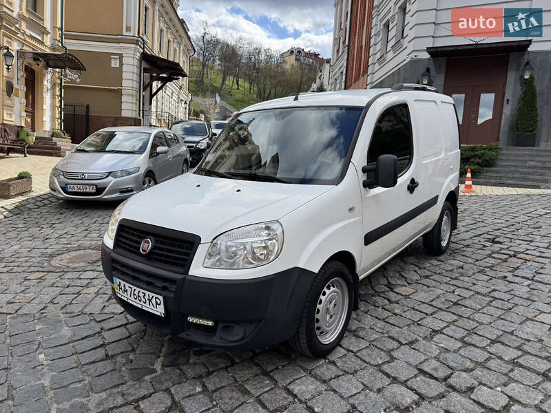 Грузовой фургон Fiat Doblo 2011 в 